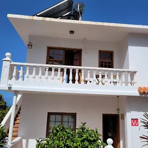 atico-con-terraza-vista-al-mar.in-canary-islands.com/
